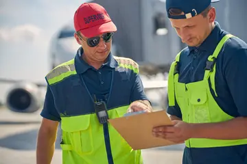 Safe airport communication with RG190